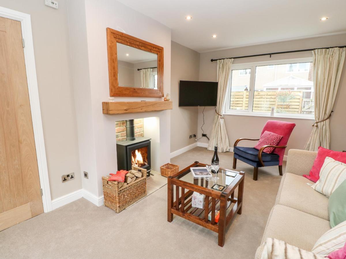Holiday home Willows